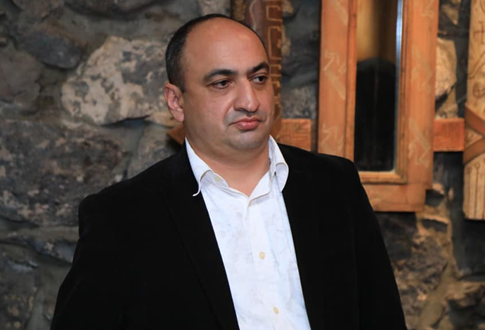 Մհեր Իսրայելյան | «Բումերանգ» / მჰერ ისრაელიანი (თარგმანი - გელა გელაშვილი) - ბუმერანგი